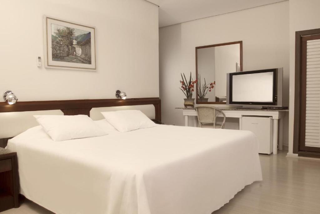 Hotel Cha Prime Curitiba Esterno foto